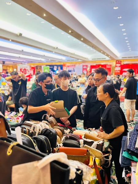 Sản phẩm trưng bày tại gian hàng